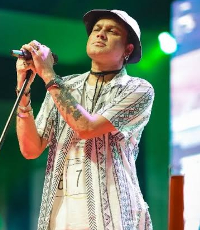 Screenshot_2025-09-25-15-54-54-252-edit_com.google.android.googlequicksearchbox