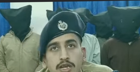 22 किलो गांजा के साथ 7 अंतरराज्यीय तस्कर गिरफ्तार, दो वाहन जब्त