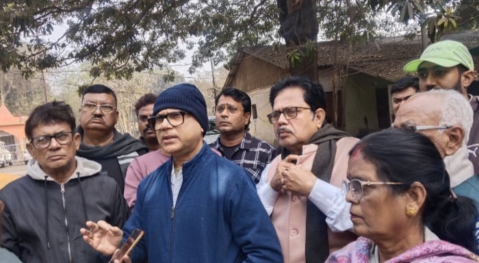 टीएमसी नेताओं ने पुलिस को सौंपा ज्ञापन, सांप्रदायिक सौहार्द बनाए रखने की अपील, की रैली