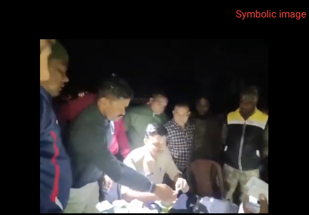 Screenshot_2025-12-04-17-28-33-621-edit_com.google.android.googlequicksearchbox