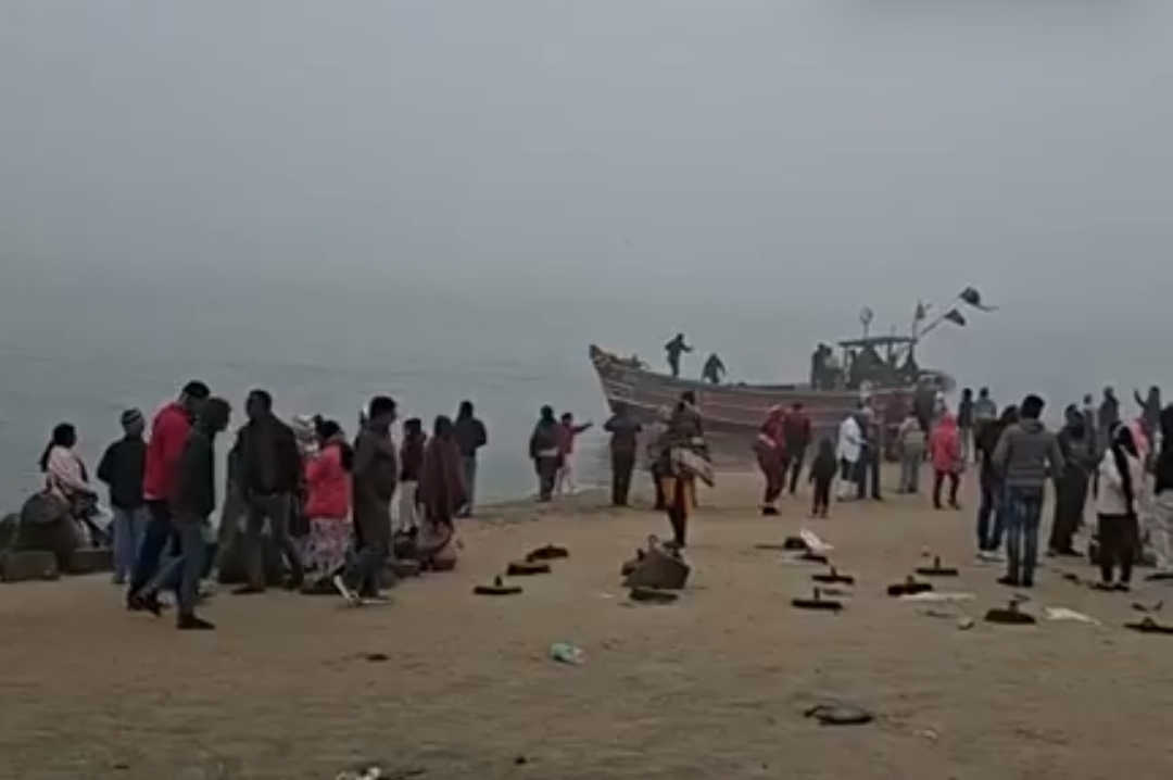 दीघा में नए साल का जश्न: पर्यटकों की सुरक्षा के लिए पुलिस मुस्तैद, जारी किया गया विशेष हेल्पलाइन नंबर